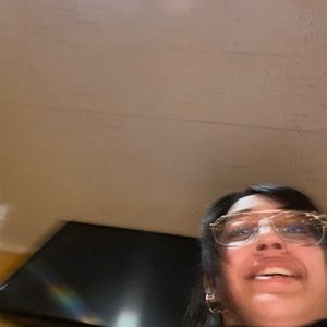 Meet your Posher, Samara